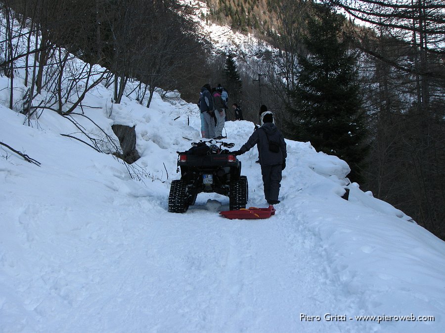 05 Altra grossa slavina sulla strada per Pagliari.jpg